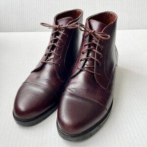 Women's Rockport Oxblood leather boot 6.5 M